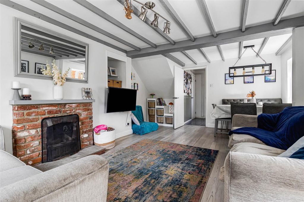 Property photo 3 of 18 14_79222.Jpg