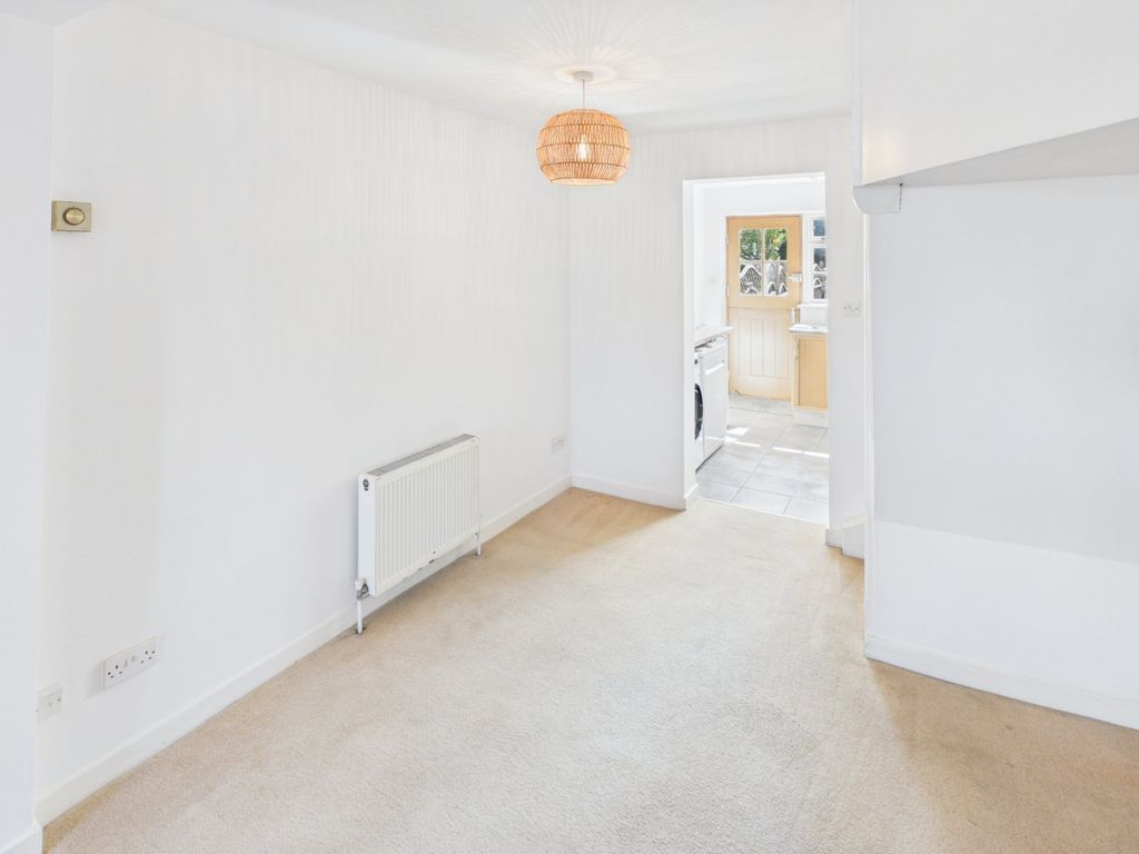 Property photo 3 of 9 Dining Room