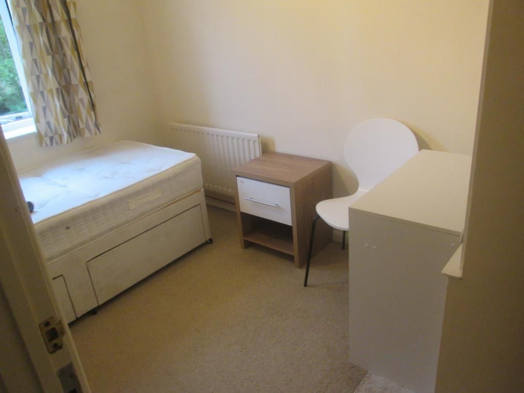 Property photo 3 of 12 Bedroom