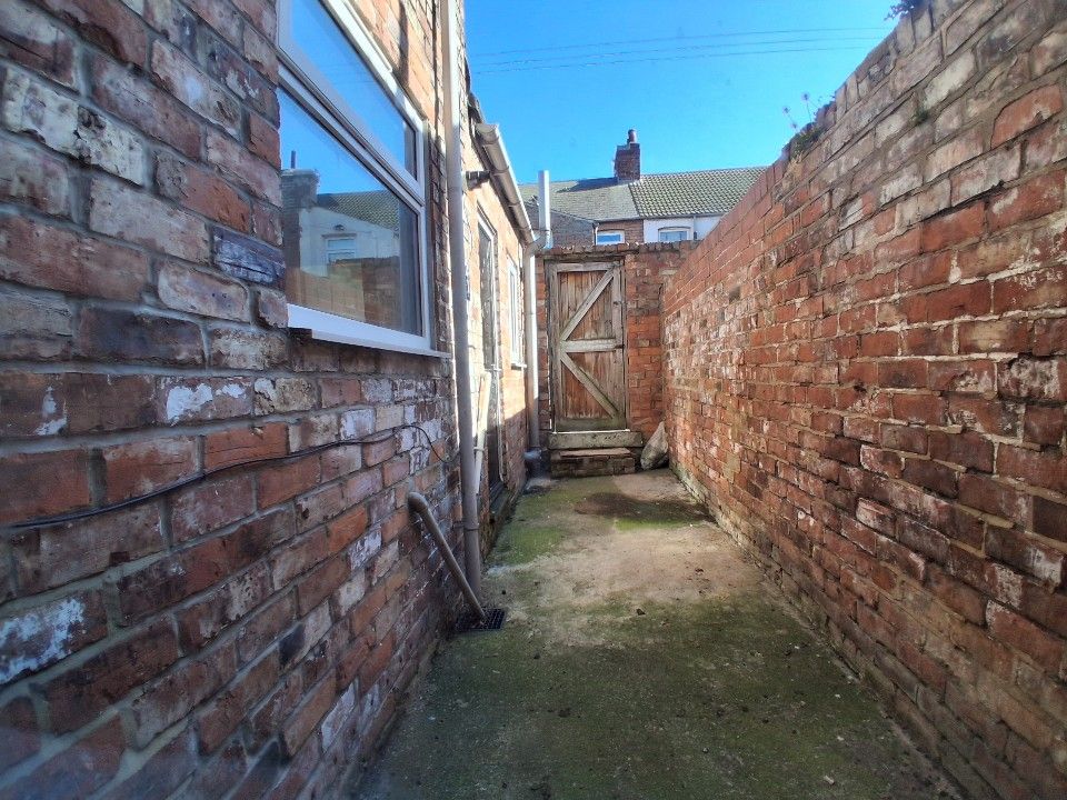 Property photo 3 of 23