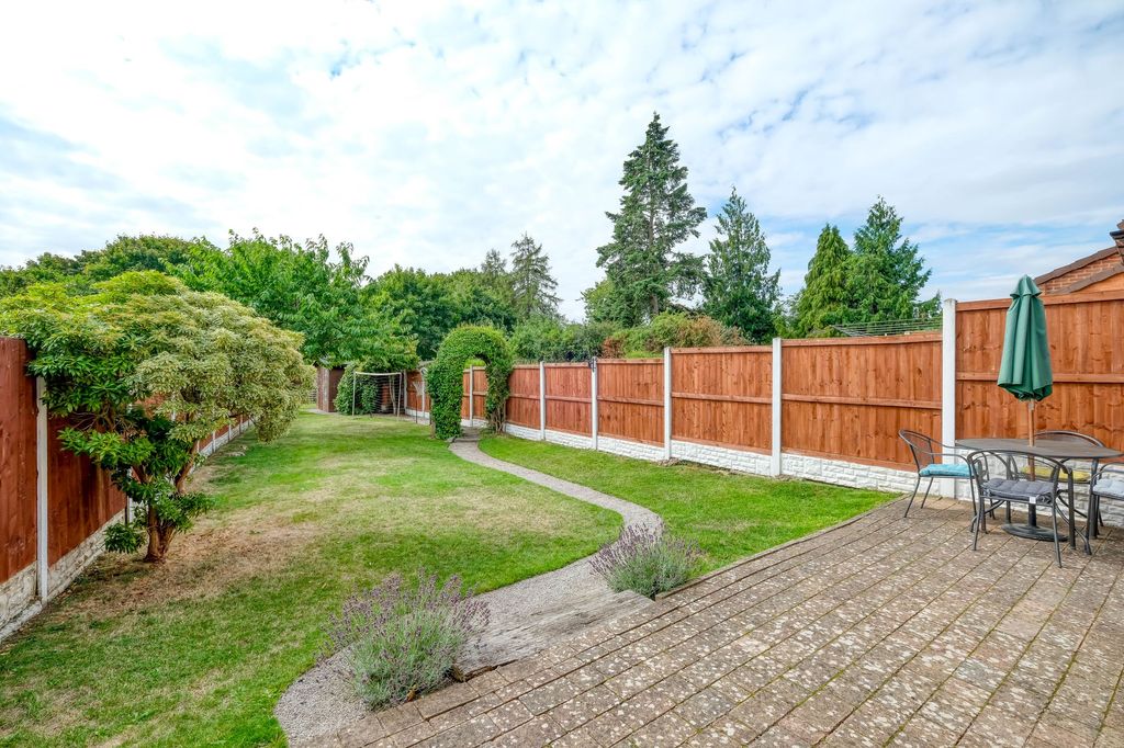 Property photo 2 of 18