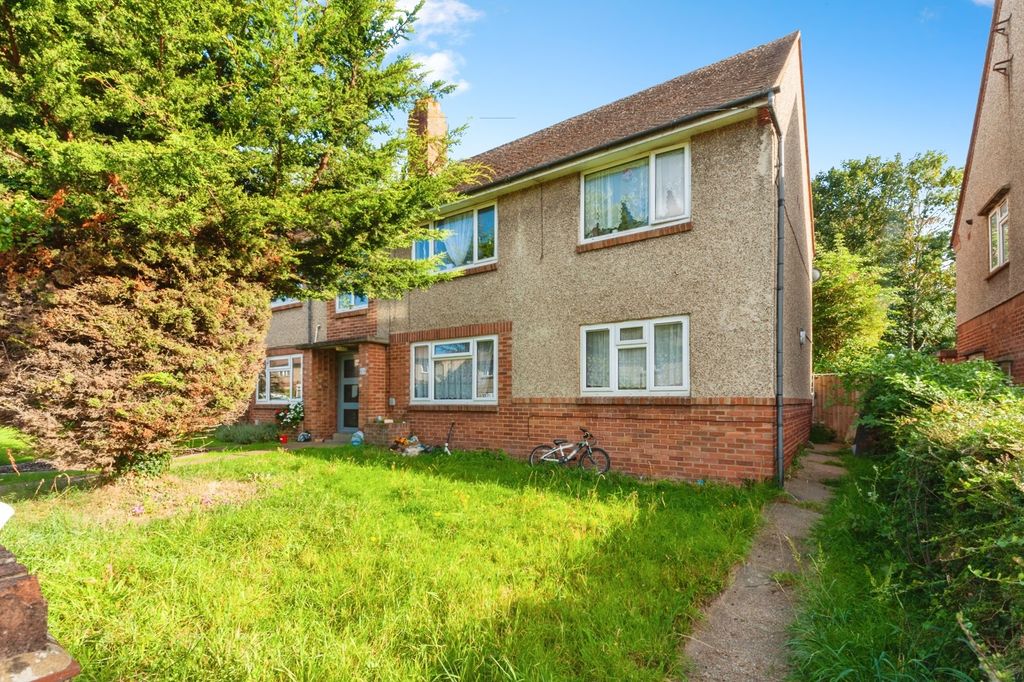 Property photo 1 of 11 Front