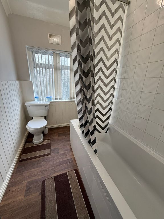 Property photo 3 of 6 Img_2303