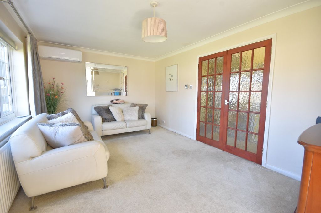 Property photo 2 of 17 Picture No. 20