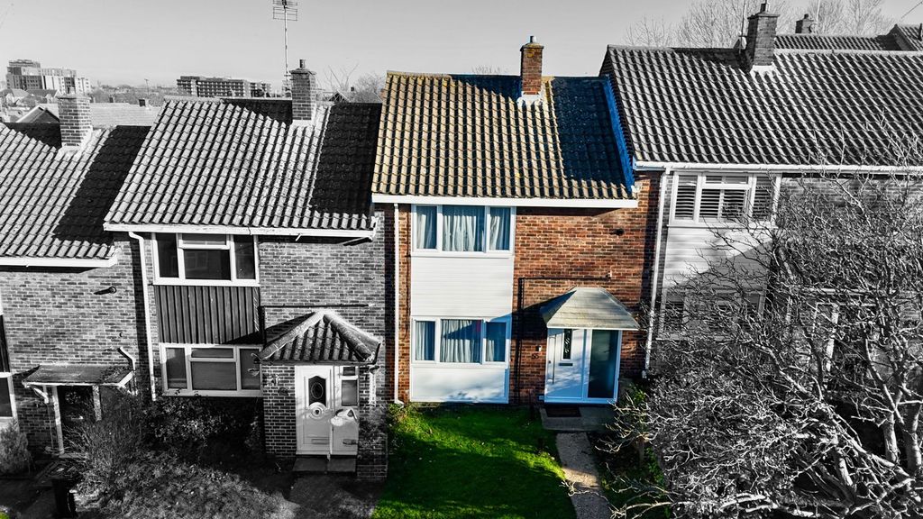 Property photo 1 of 24