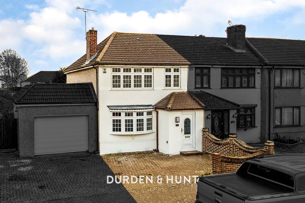 Property photo 1 of 21 Eyhurst-31.2.Jpg