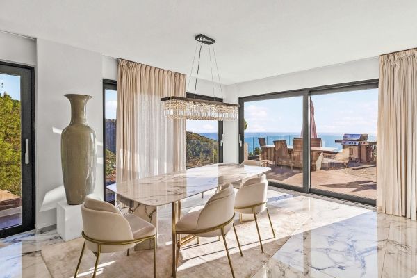 Property photo 3 of 3