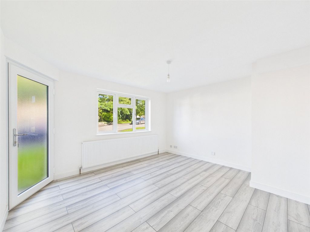 Property photo 2 of 8 Living Room