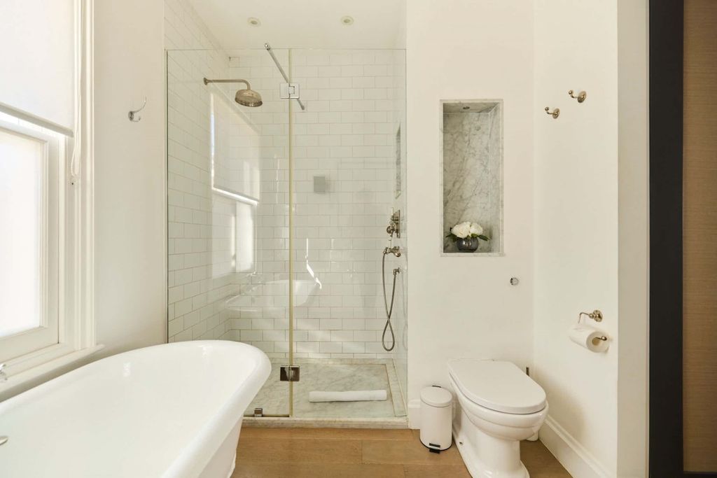 Property photo 3 of 22 d7De4d5B-Da26-4c2...