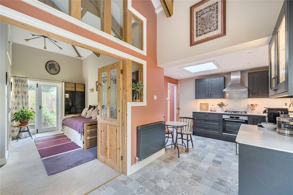 Property photo 2 of 19 Picture No. 08