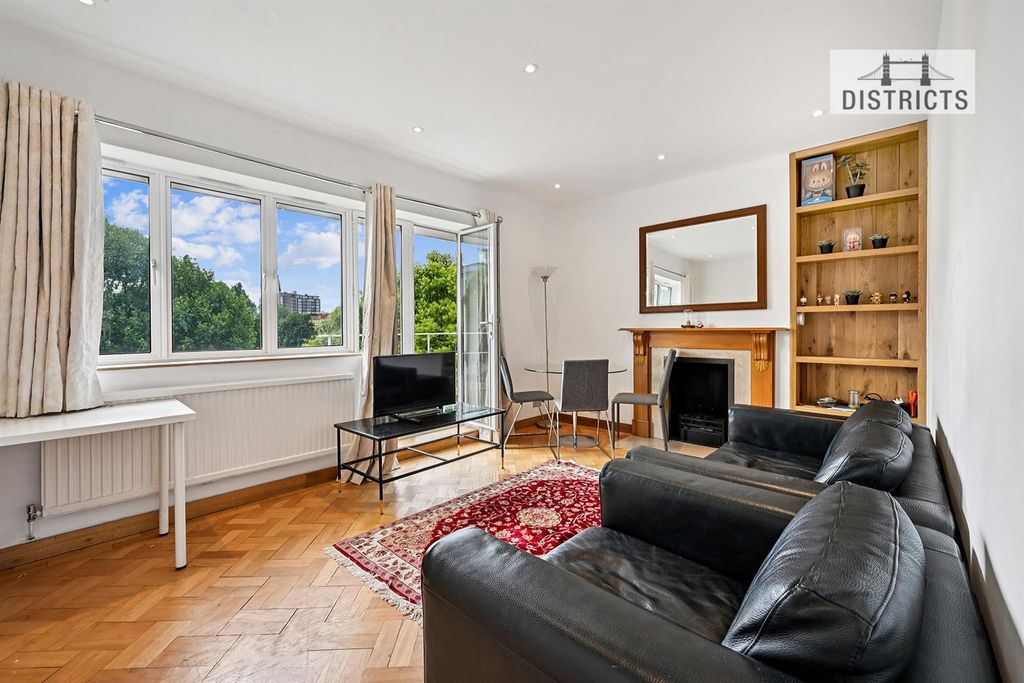 Property photo 1 of 15 Warner House (5).Jpg