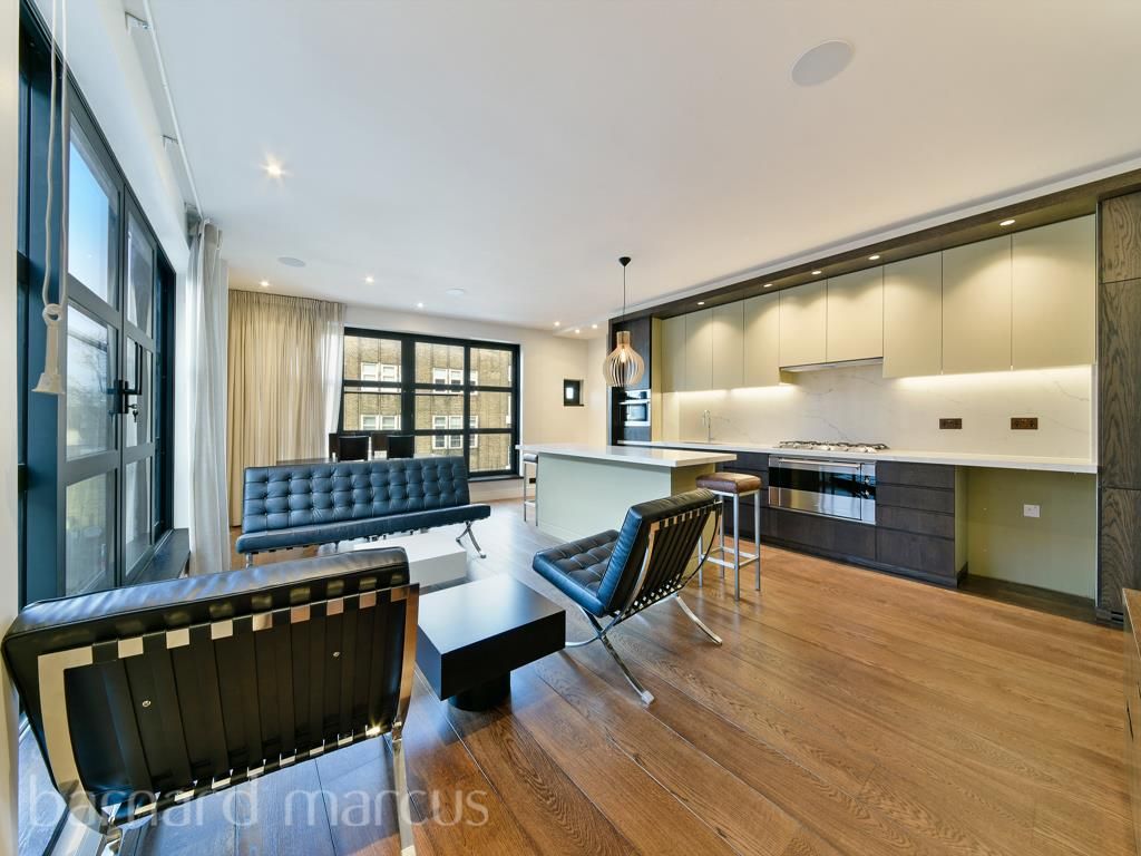 Property photo 1 of 12 Living Room