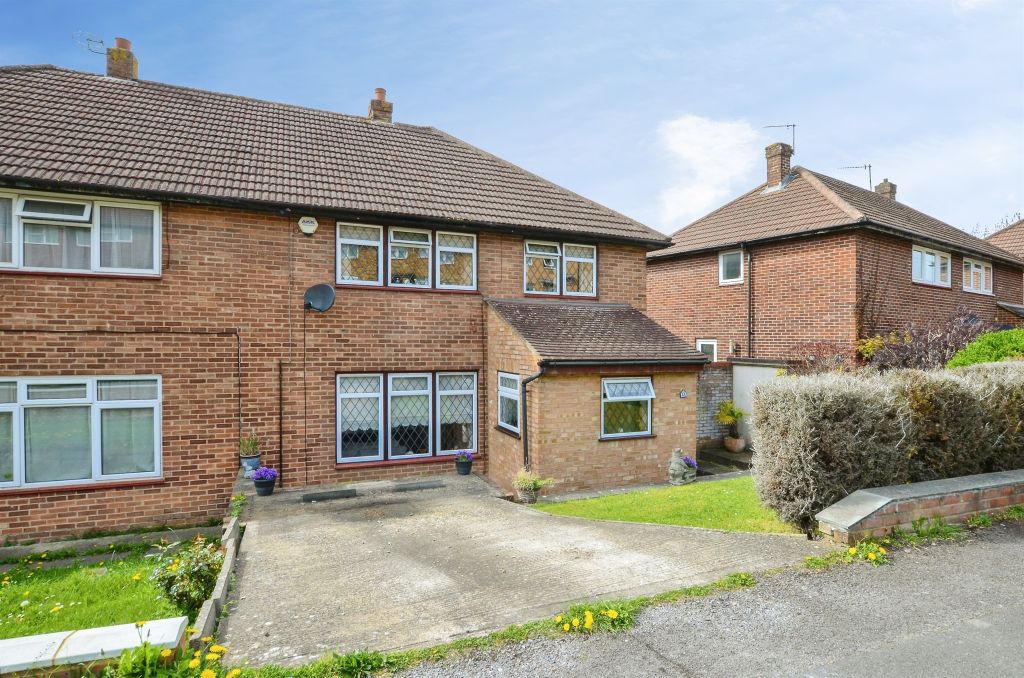 Property photo 1 of 18