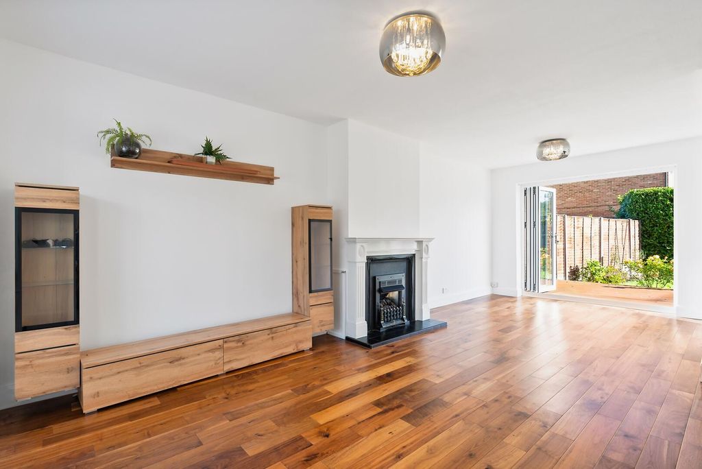 Property photo 3 of 29 Living Room