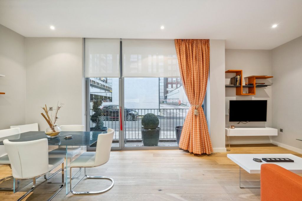 Property photo 1 of 16 Reception Room