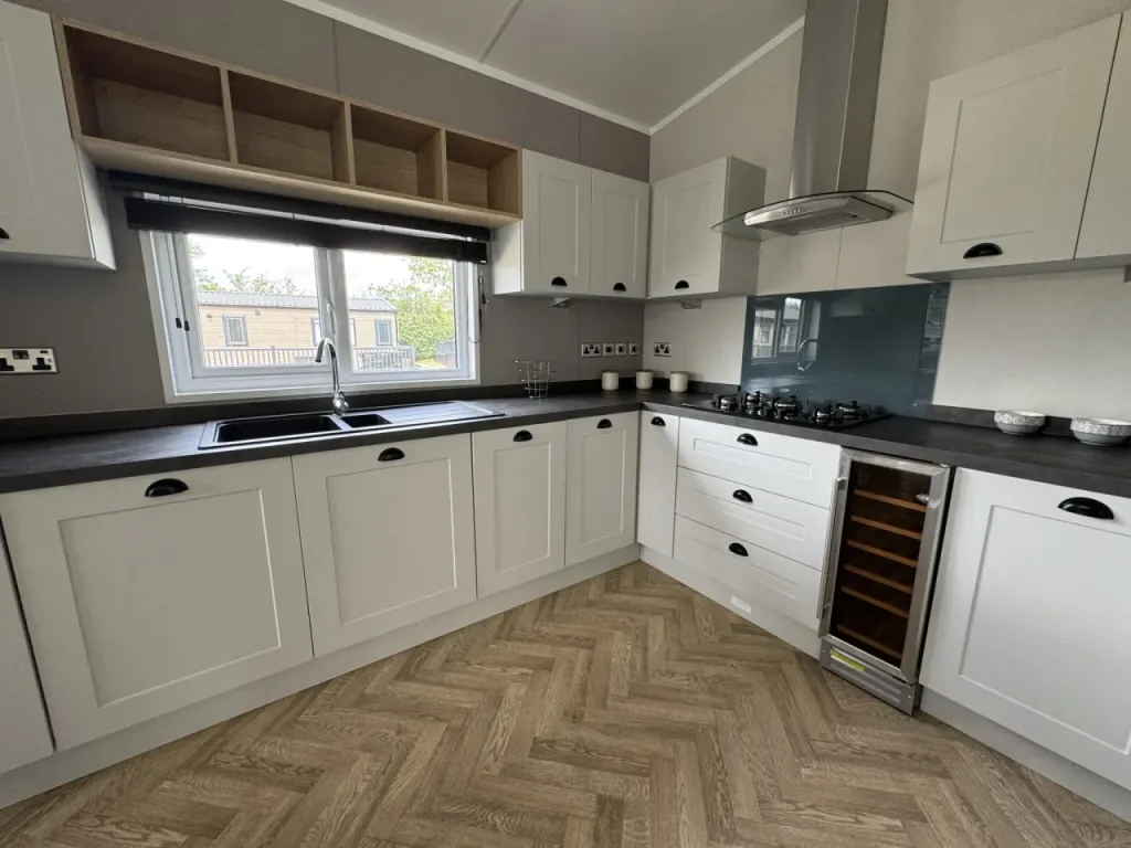 Property photo 3 of 10 Img 8240 2048x1536.Jpg