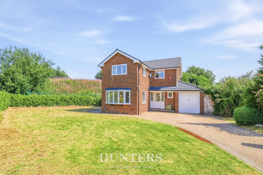 Property photo 1 of 38 Muirfield Close (27).Jpg