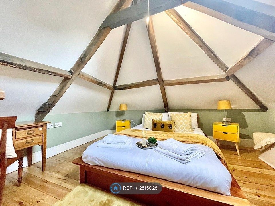 Property photo 3 of 35