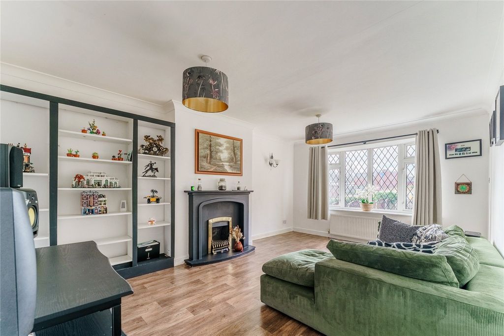 Property photo 2 of 24 Picture No. 20