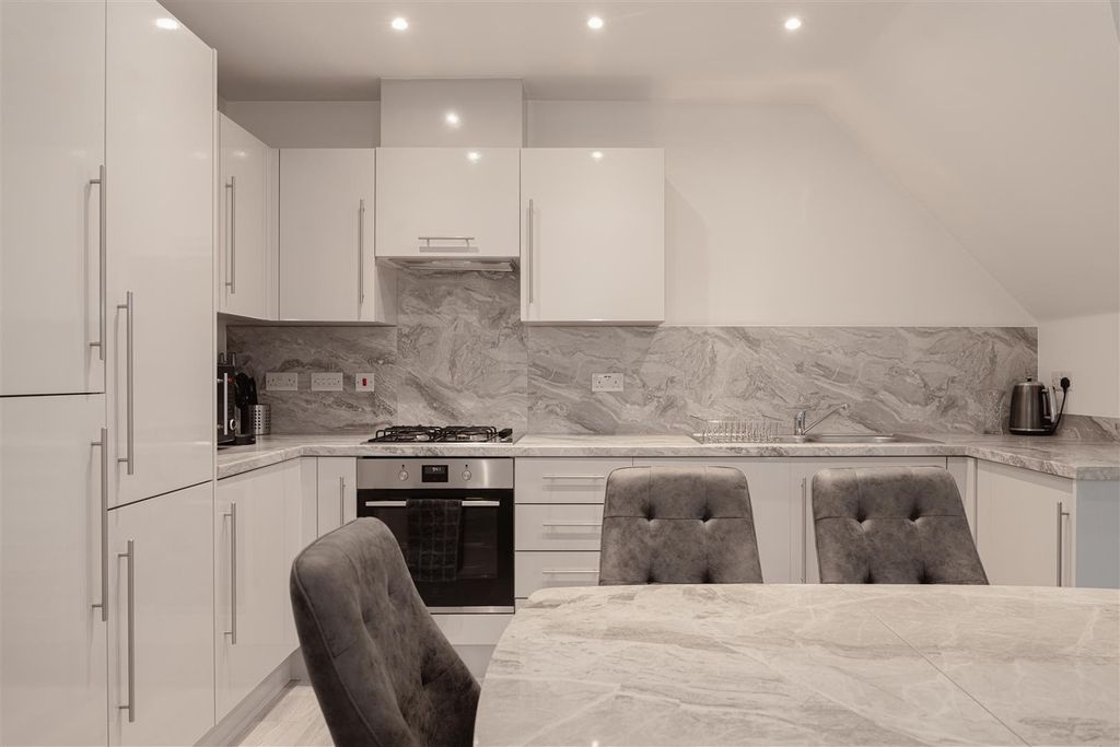 Property photo 2 of 15 8.Jpg