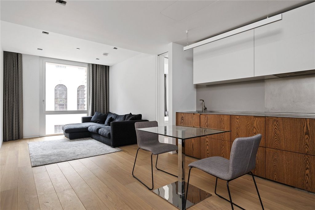 Property photo 1 of 9 Open Plan