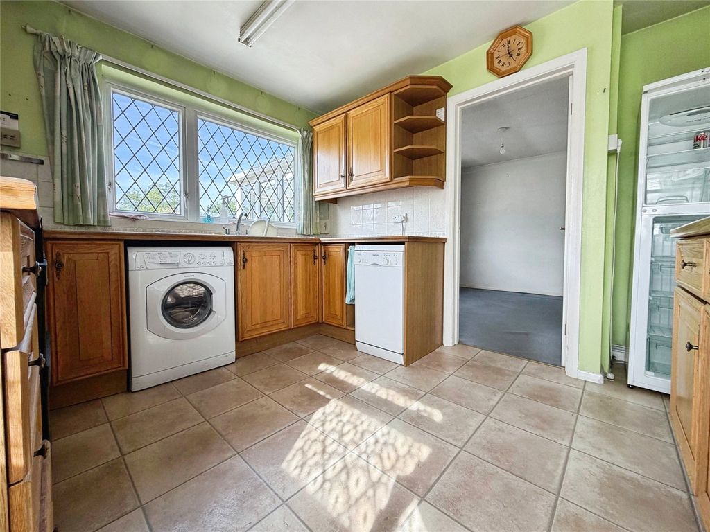Property photo 3 of 16 Picture No. 14