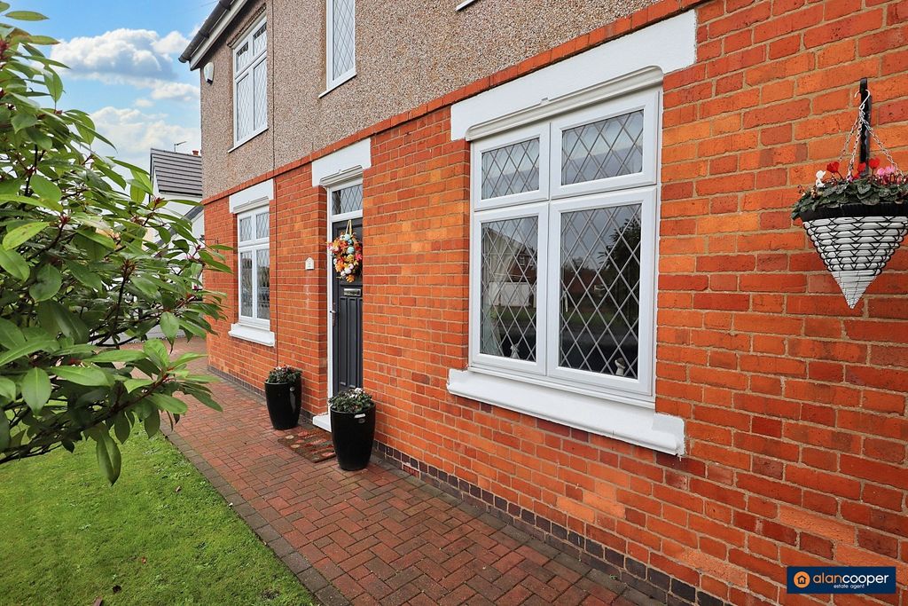 Property photo 3 of 45 4627354