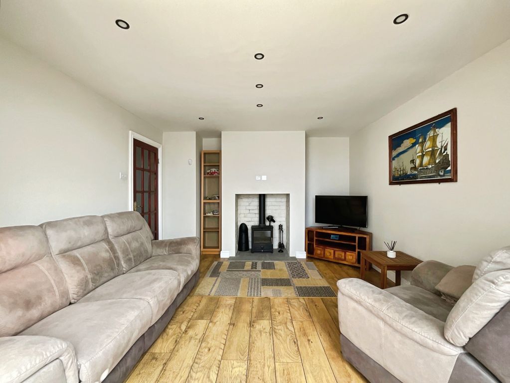 Property photo 2 of 21 87Bdcd20-A-4146-9Fd8-690E1424411F-2121-000000Eee2Fa3C4C