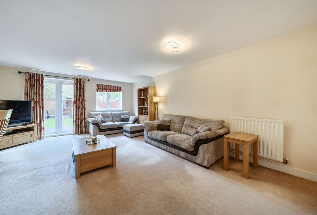 Property photo 2 of 20 1-6Ab759E647Ff5-1...