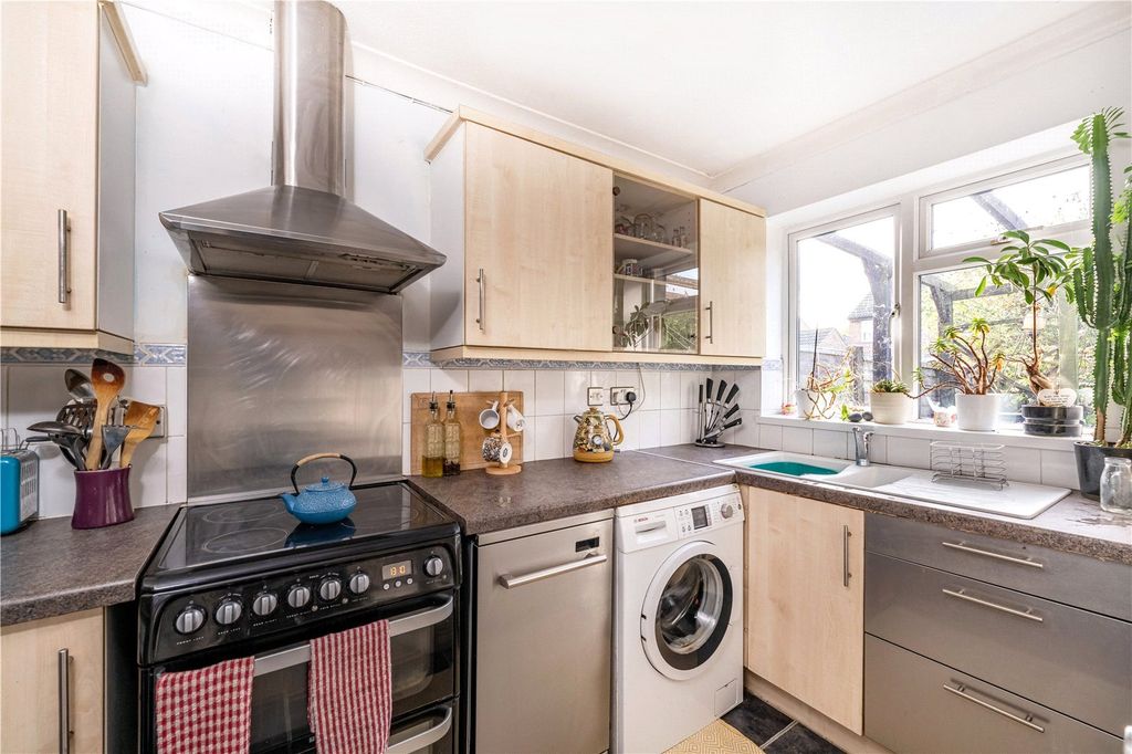 Property photo 3 of 9 Picture No. 25