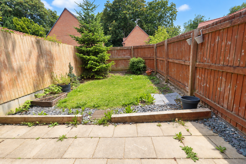 Property photo 2 of 11 Externally