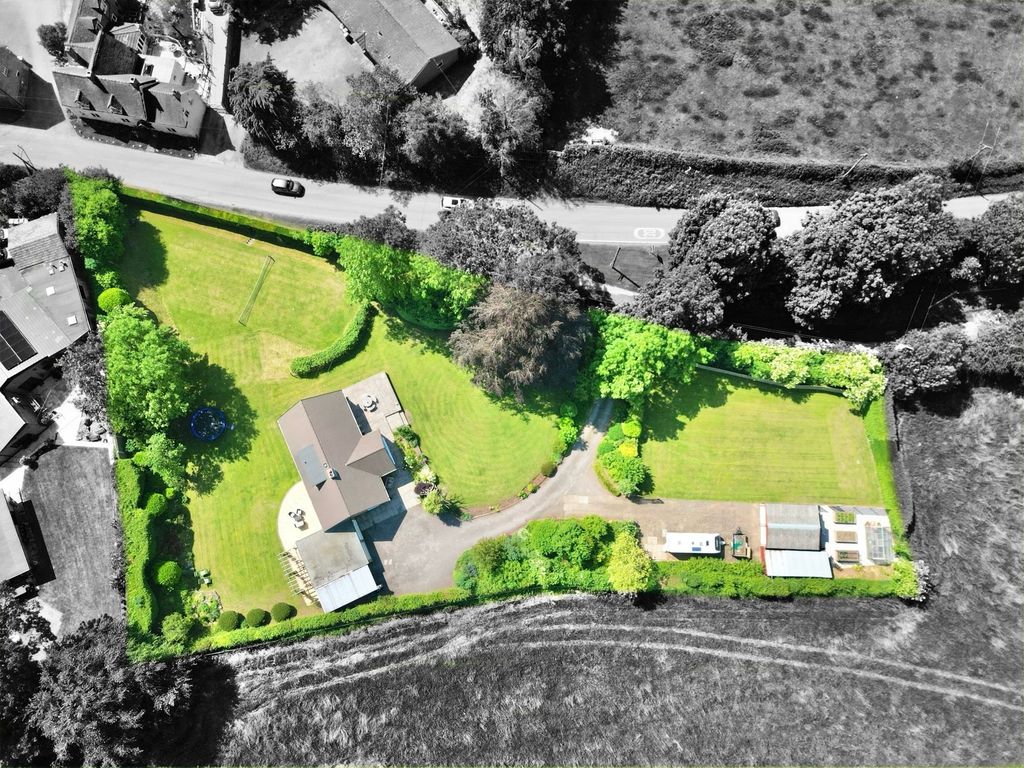 Property photo 2 of 43