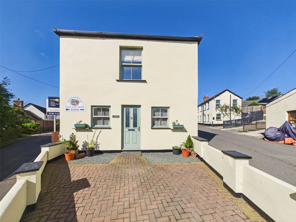 Property photo 1 of 11 Picture No. 24
