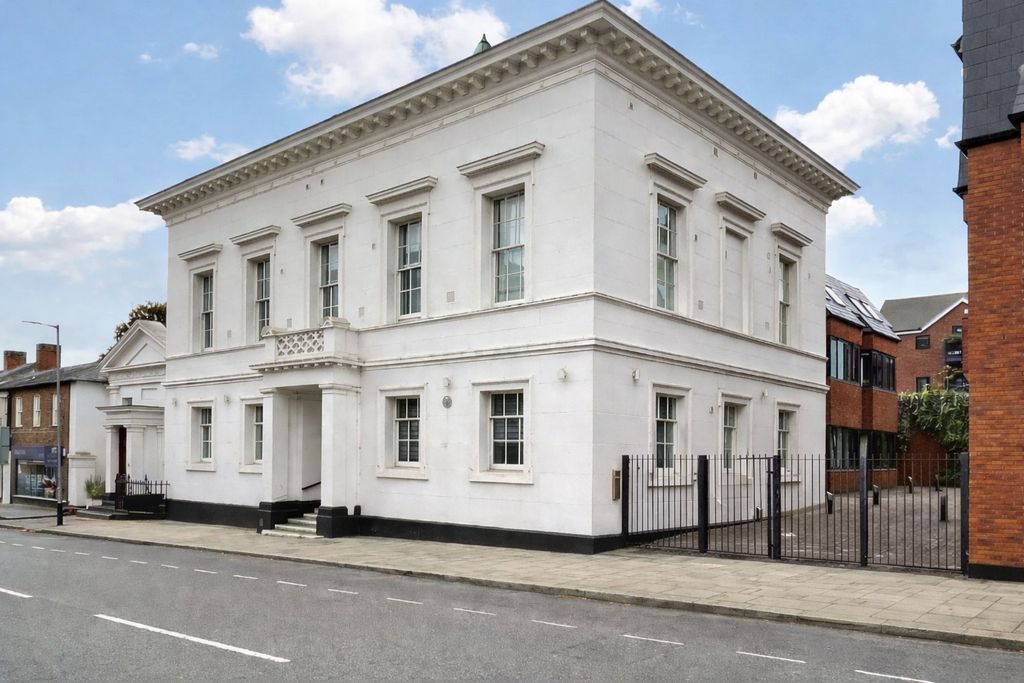 Property photo 1 of 15 4960150