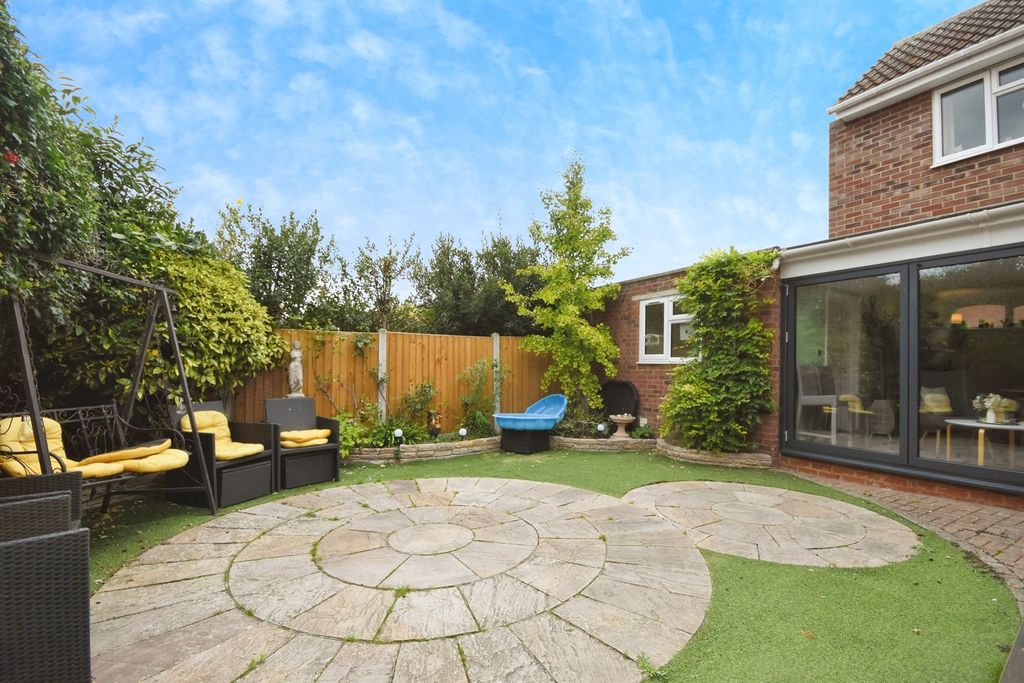 Property photo 3 of 17