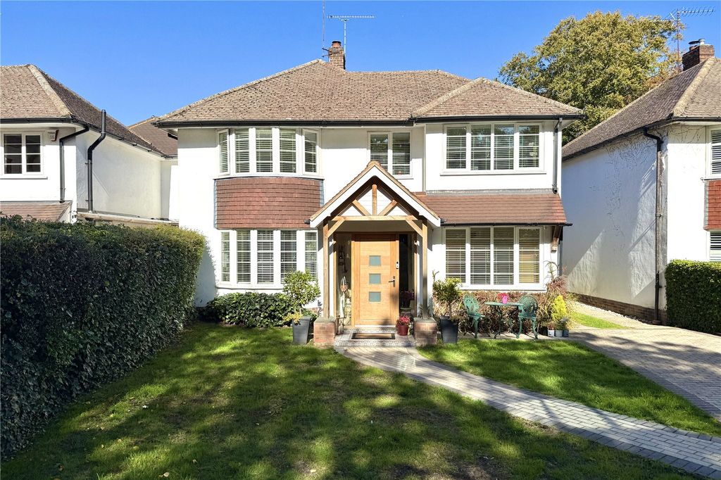 Property photo 1 of 36 Picture No. 04