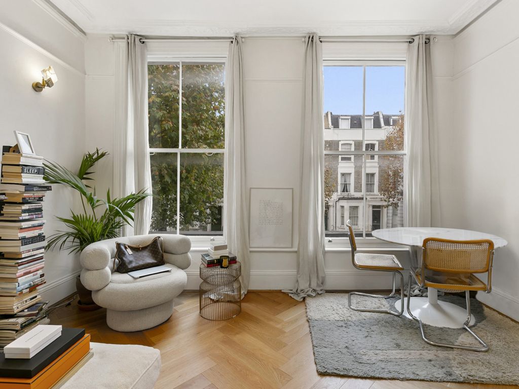 Property photo 2 of 8