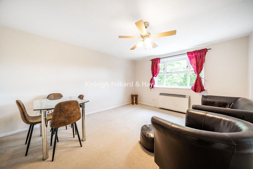 Property photo 1 of 7 8612c9c2-9E38-4Fd2-B