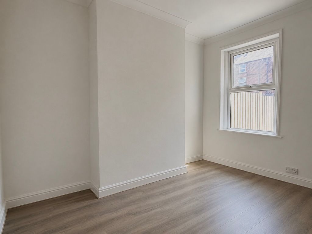 Property photo 3 of 11 Picture No. 02