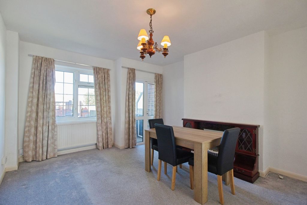 Property photo 2 of 14 Pbox-Img.Jpg