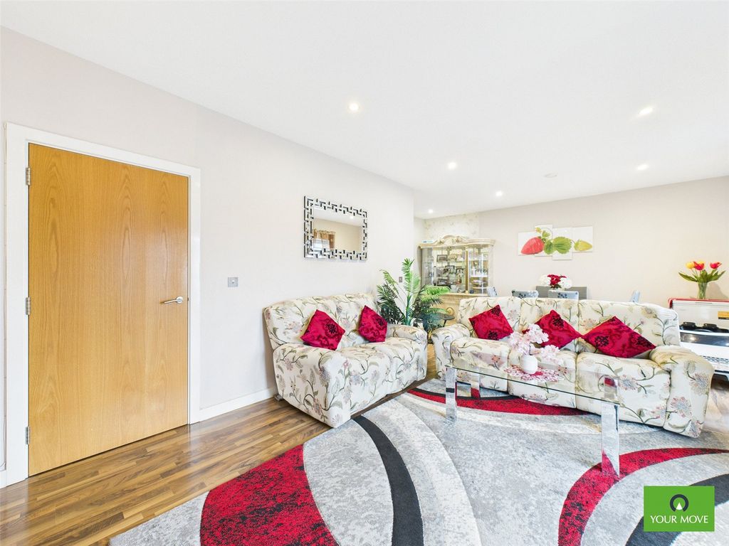 Property photo 3 of 25 Living Area