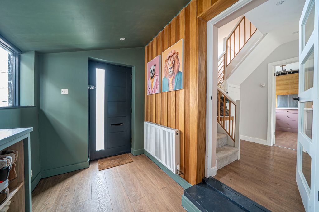 Property photo 3 of 22