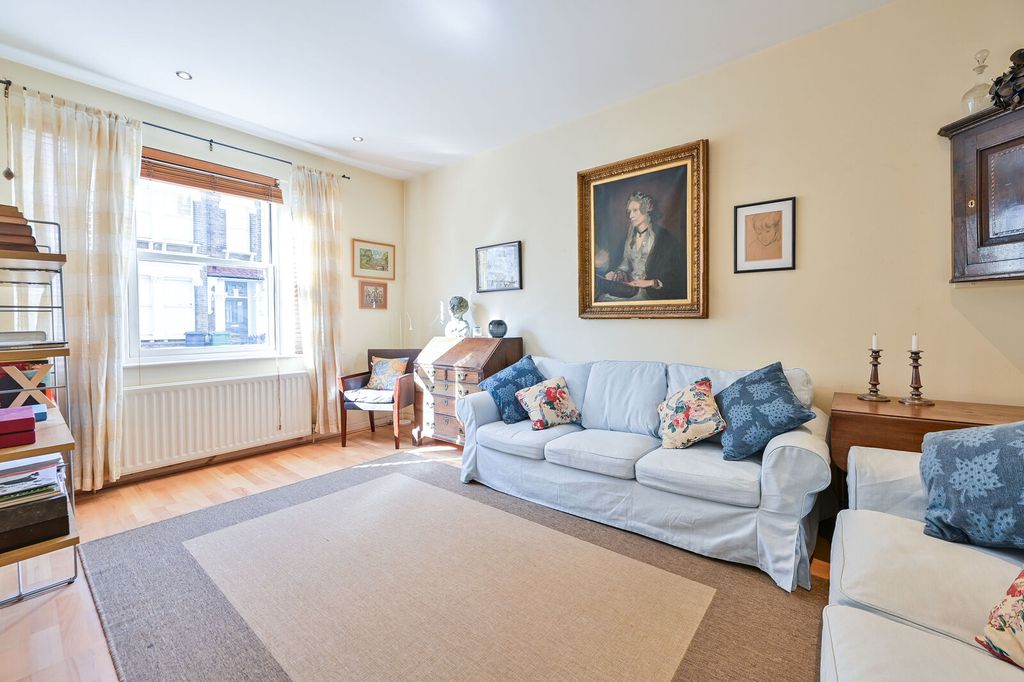 Property photo 3 of 15