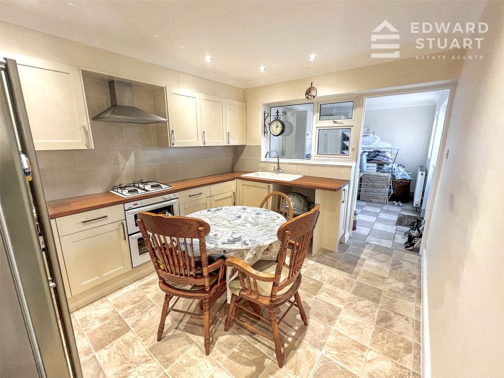 Property photo 2 of 8 Picture No. 05