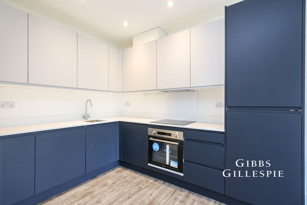 Property photo 3 of 11 Photo