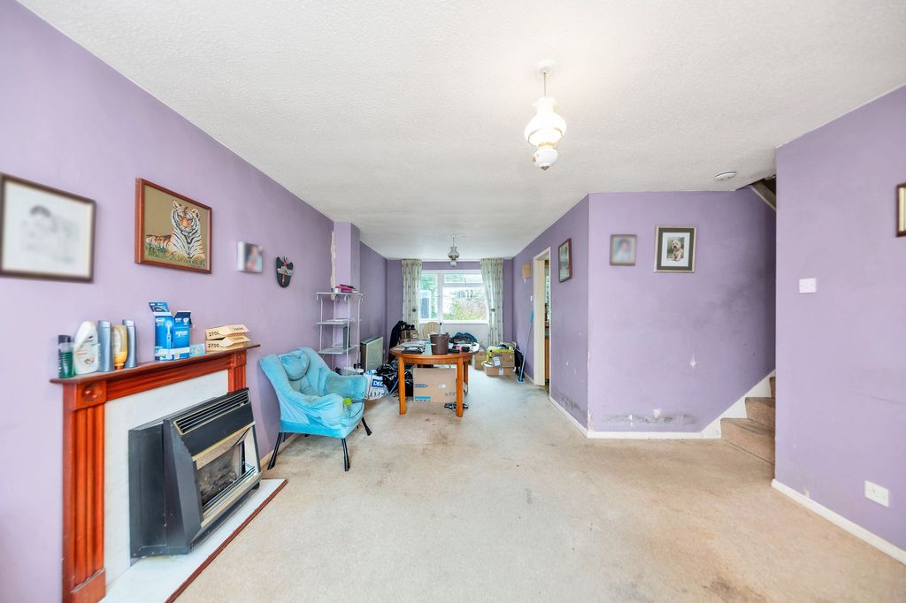 Property photo 2 of 13