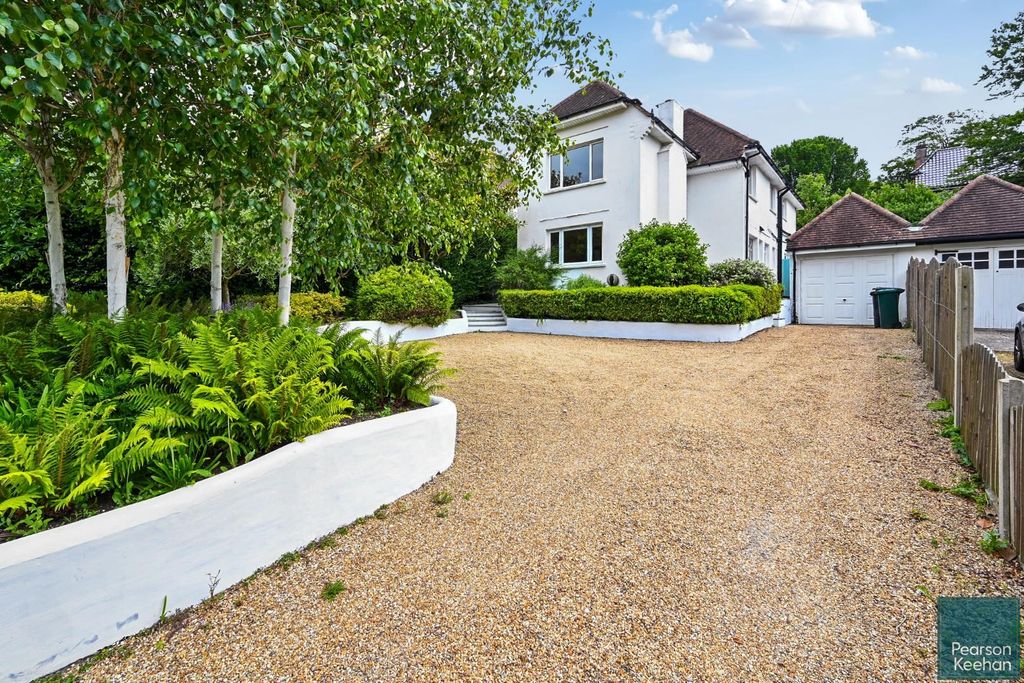 Property photo 1 of 34 31-Woodland-Drive-Bn3 (32)  .Jpg
