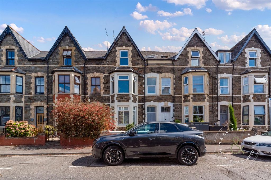 Property photo 1 of 19 Kings-Road-19.Jpg