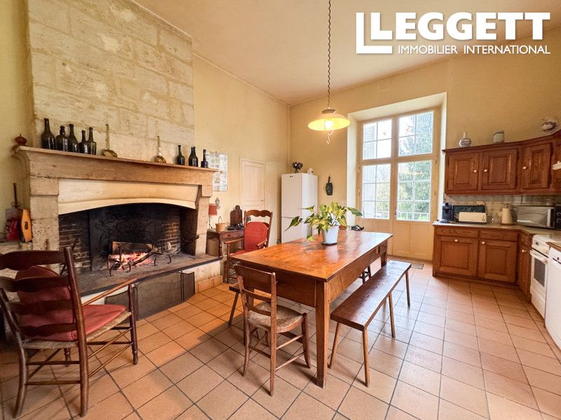 Property photo 3 of 10