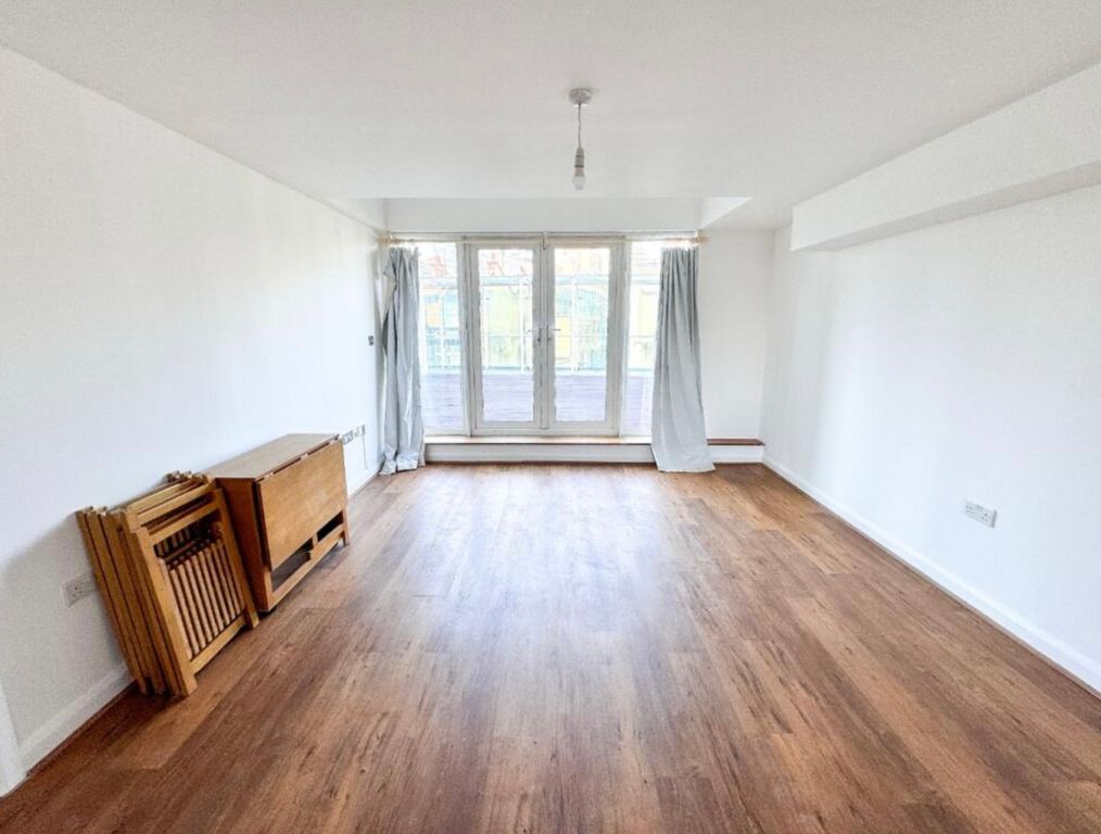 Property photo 1 of 11 Img_1350